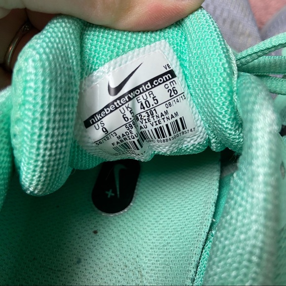 👟 Nike Pegasus Mint Green & Grey Sneakers Women’s Size 9 👟 - Picture 3 of 11